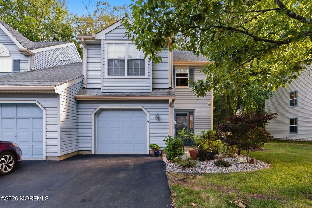 267 Century Way, Manalapan, NJ 07726
