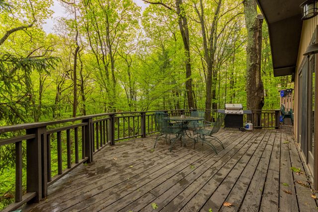 28310 Shorewood Drive, Covert, MI 49043