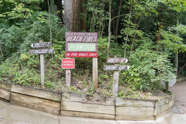 28310 Shorewood Drive, Covert, MI 49043