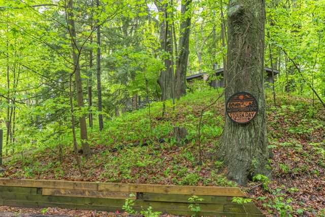 28310 Shorewood Drive, Covert, MI 49043