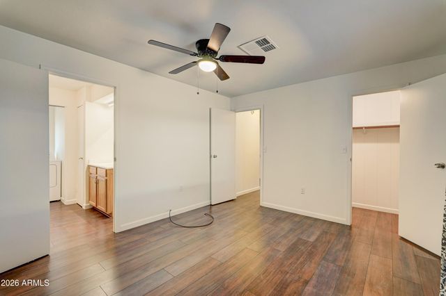 3448 E BEVERLY Lane, Phoenix, AZ 85032