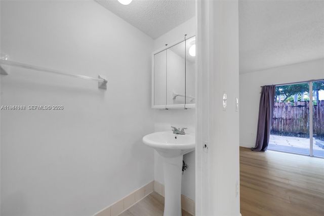 14260 SW 121st Pl 11, Miami, FL 33186