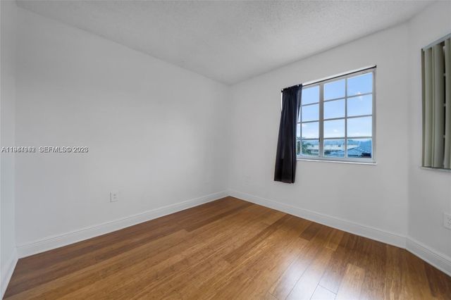 14260 SW 121st Pl 11, Miami, FL 33186