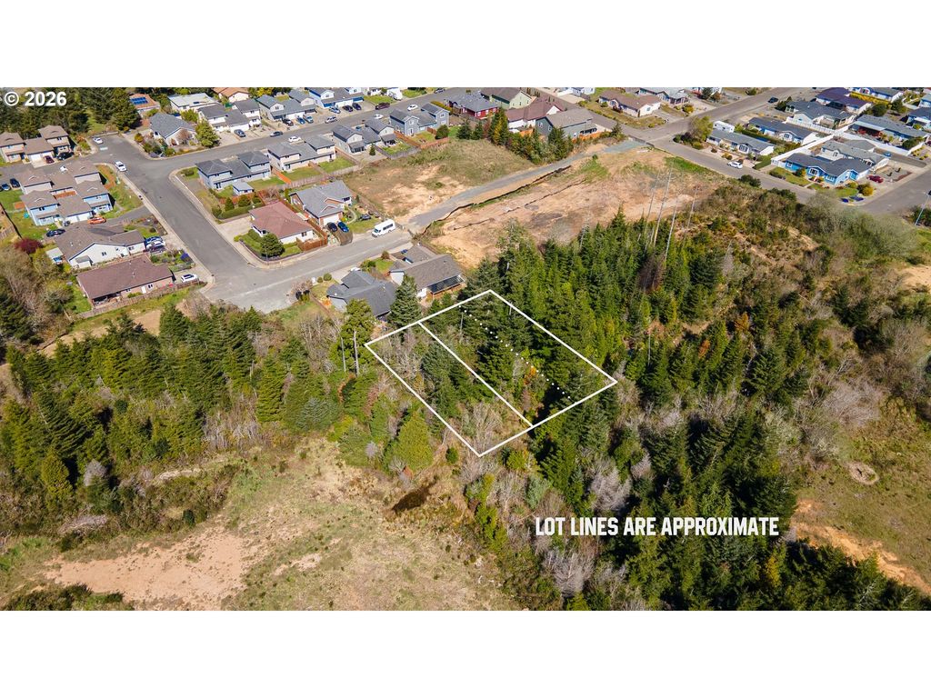 Lot 2024702, Coos Bay, OR 97420