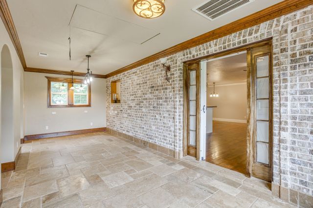 1480 Fox Lane, Burleson, TX 76028