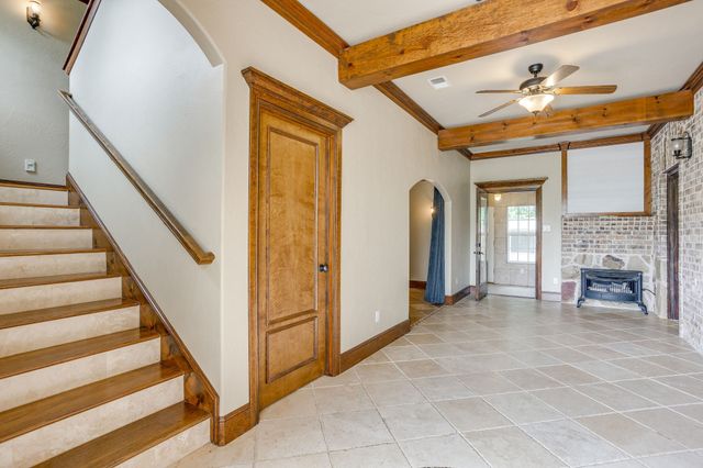1480 Fox Lane, Burleson, TX 76028