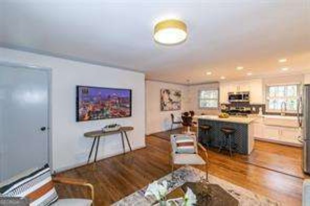 902 Scott Lane SW, Marietta, GA 30008