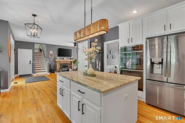 18 Jacob Lane, Killingworth, CT 06419