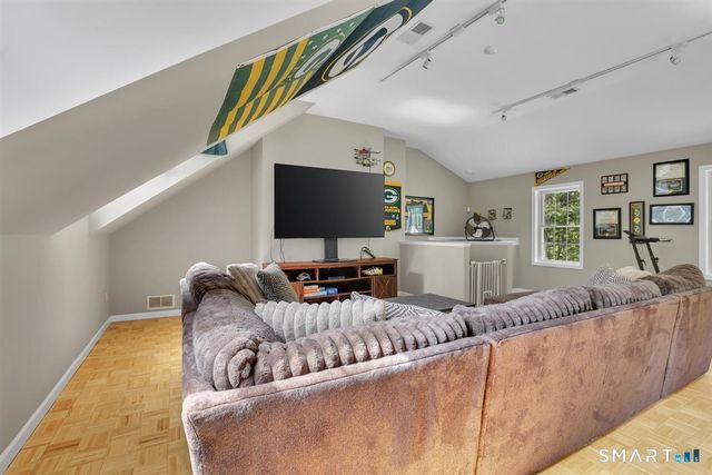 18 Jacob Lane, Killingworth, CT 06419