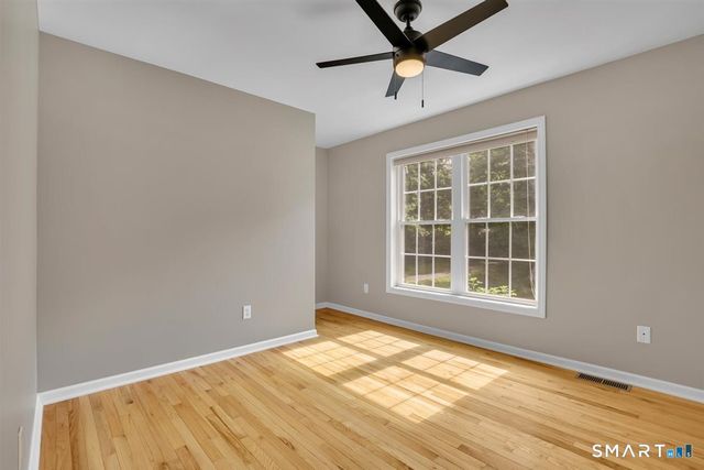 18 Jacob Lane, Killingworth, CT 06419