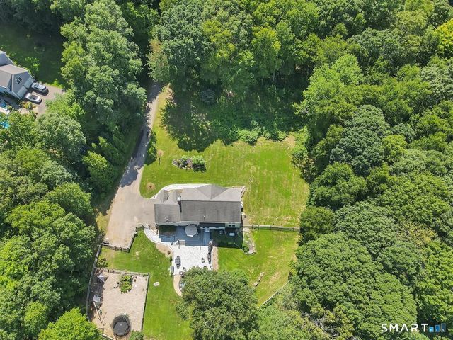 18 Jacob Lane, Killingworth, CT 06419