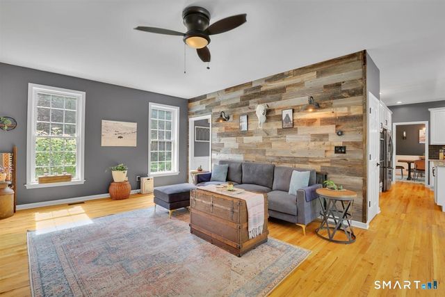 18 Jacob Lane, Killingworth, CT 06419