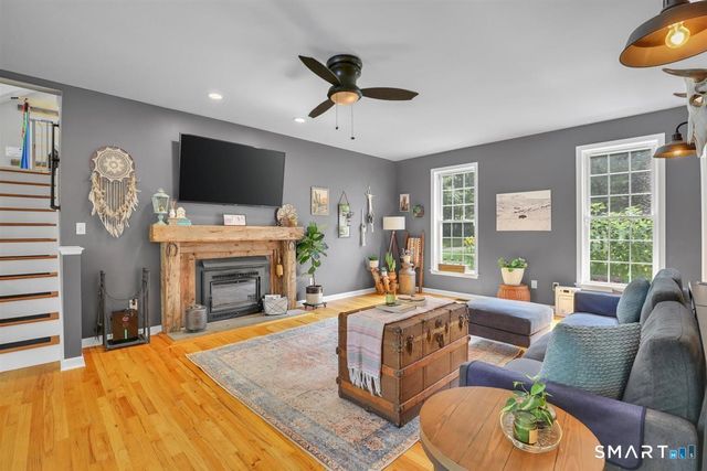 18 Jacob Lane, Killingworth, CT 06419