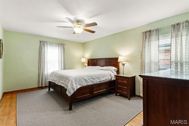 5939 Hilgard Place, St Louis, MO 63109
