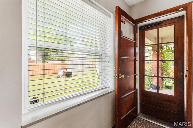 5939 Hilgard Place, St Louis, MO 63109