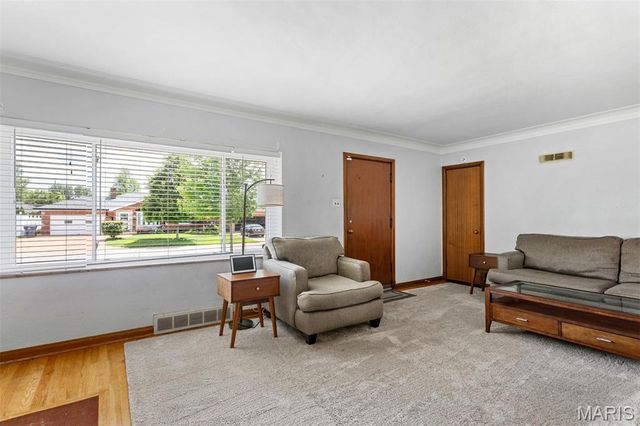 5939 Hilgard Place, St Louis, MO 63109