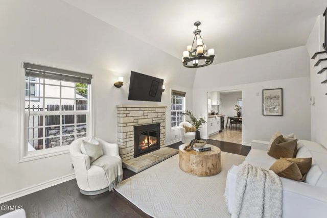 4608 La Crescenta Avenue, La Crescenta, CA 91214