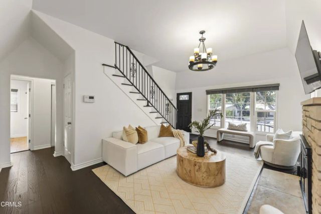 4608 La Crescenta Avenue, La Crescenta, CA 91214