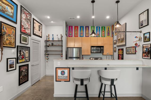 926 Woodland St Unit 101, Nashville, TN 37206