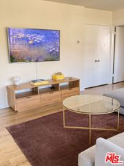 1962 N Kenmore Avenue, Los Feliz, CA 90027