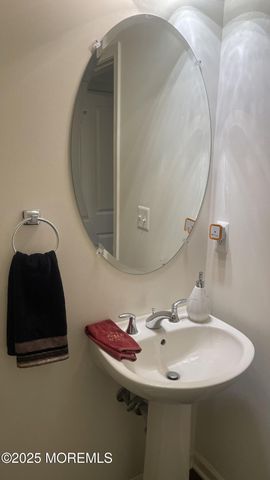 735 Amy Court, Lakewood, NJ 08701