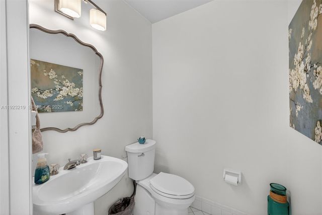 1260 NW 110th Ave, Plantation, FL 33322