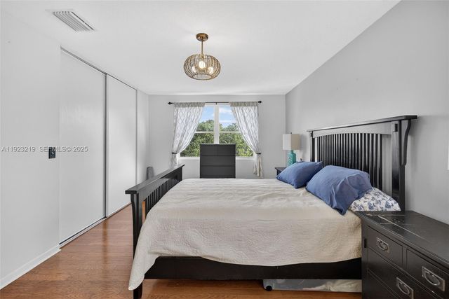 1260 NW 110th Ave, Plantation, FL 33322