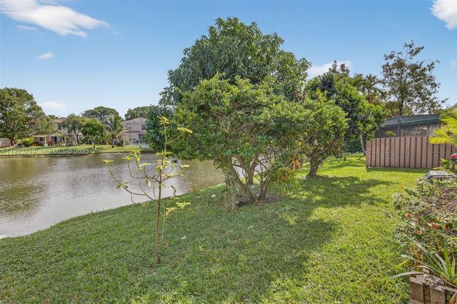 1260 NW 110th Ave, Plantation, FL 33322