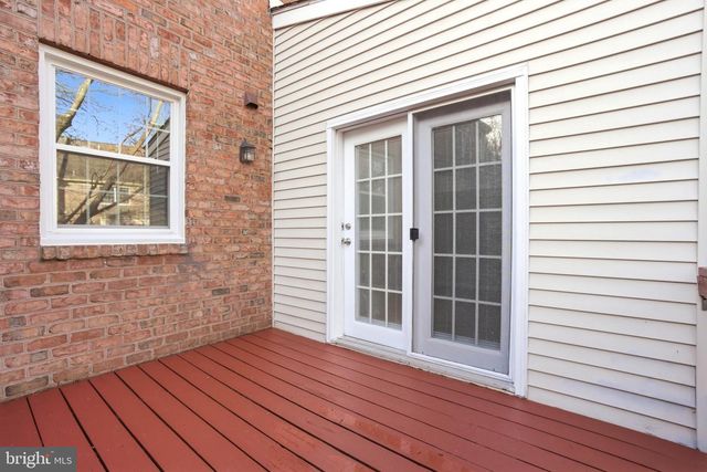 15 HEWETSON CT, Lutherville Timonium, MD 21093