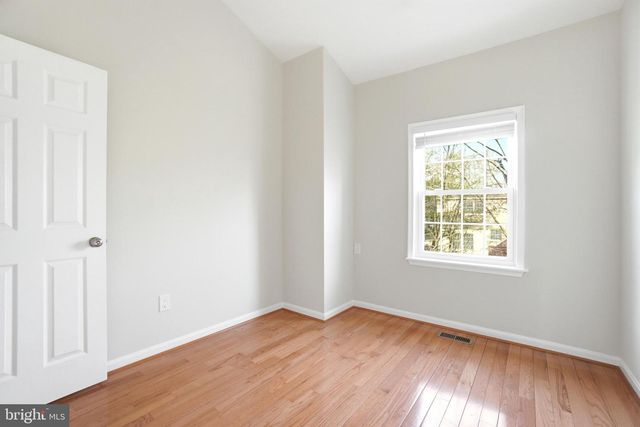 15 HEWETSON CT, Lutherville Timonium, MD 21093