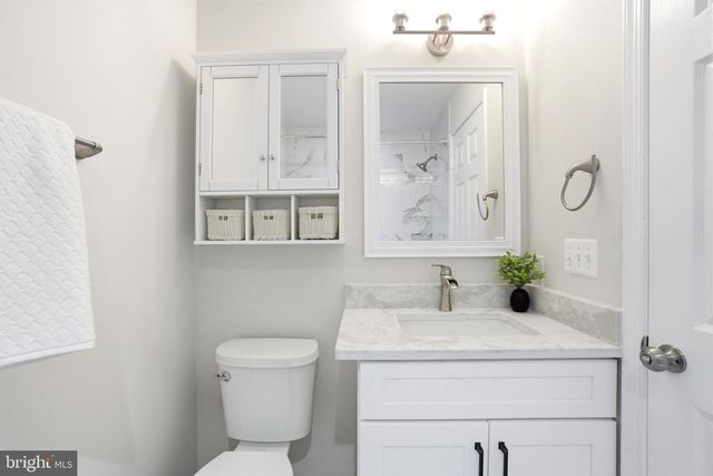 15 HEWETSON CT, Lutherville Timonium, MD 21093