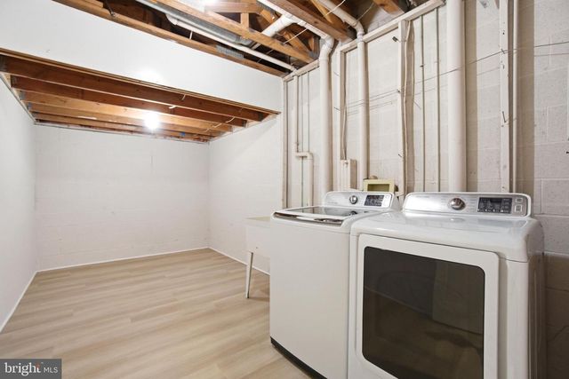 15 HEWETSON CT, Lutherville Timonium, MD 21093