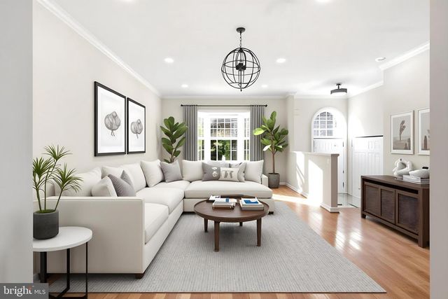 15 HEWETSON CT, Lutherville Timonium, MD 21093