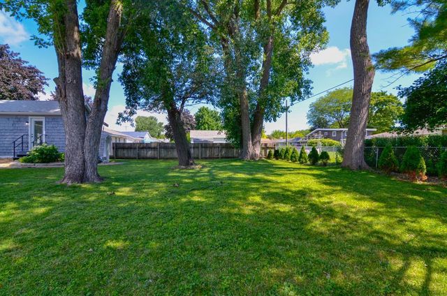 1950 GEORGIA STREET, Oshkosh, WI 54902