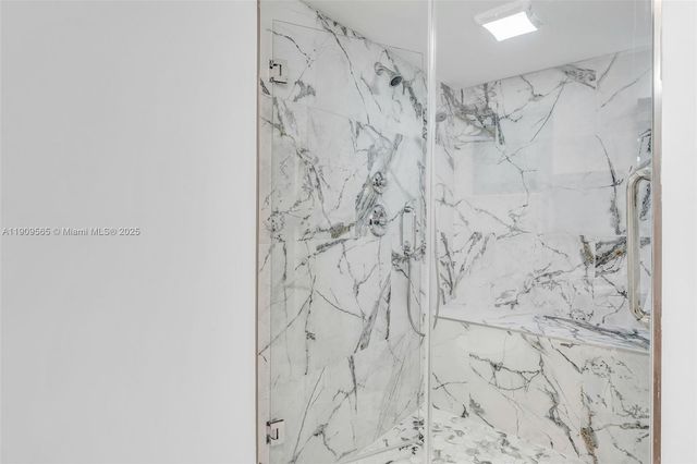 877 Ellen Dr., Key Largo, FL 33037