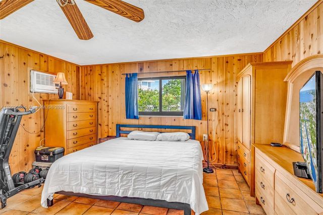 877 Ellen Dr., Key Largo, FL 33037