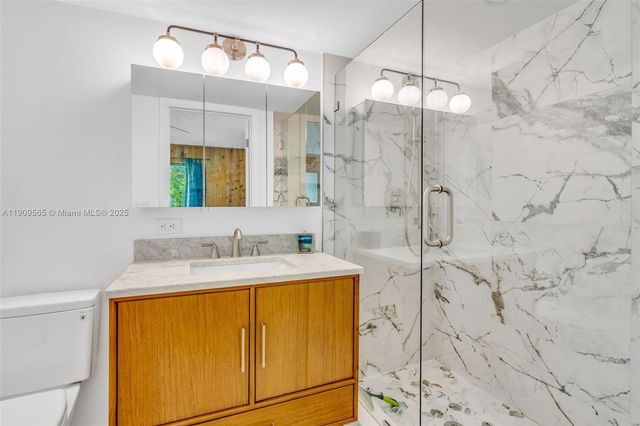 877 Ellen Dr., Key Largo, FL 33037