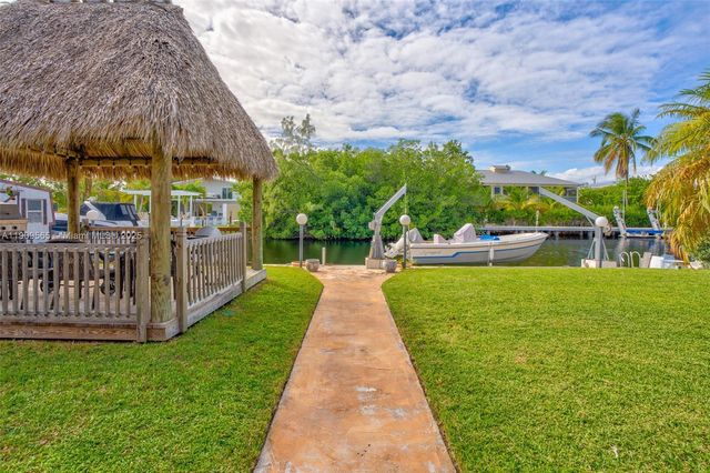 877 Ellen Dr., Key Largo, FL 33037