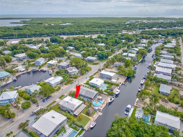 877 Ellen Dr., Key Largo, FL 33037