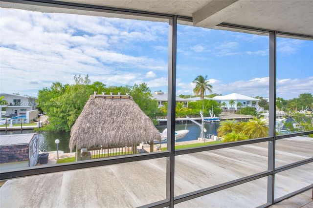 877 Ellen Dr., Key Largo, FL 33037