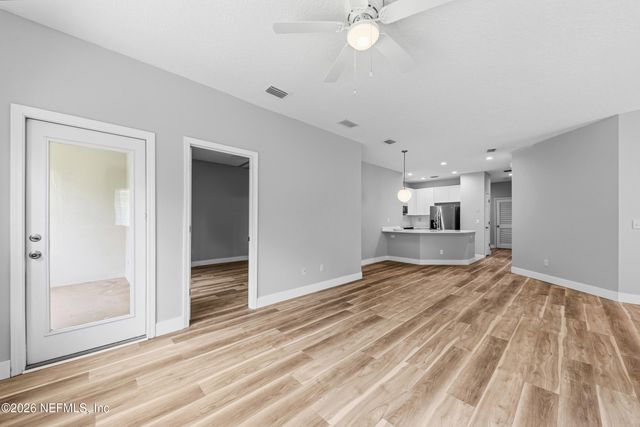12301 KERNAN FOREST Boulevard 202, Jacksonville, FL 32225