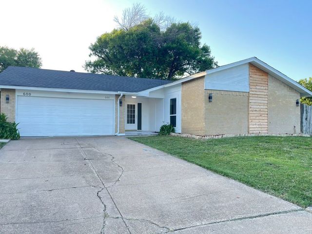 600 Lynnfield Court, Arlington, TX 76014