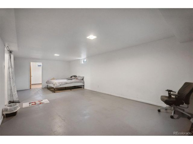 1207 S Gray St, Lakewood, CO 80232