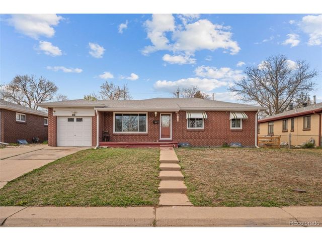 1207 S Gray St, Lakewood, CO 80232