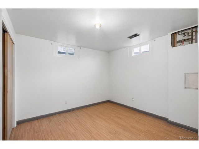 1207 S Gray St, Lakewood, CO 80232