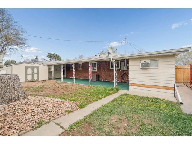 1207 S Gray St, Lakewood, CO 80232