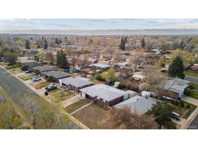 1207 S Gray St, Lakewood, CO 80232
