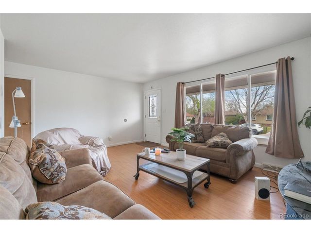 1207 S Gray St, Lakewood, CO 80232