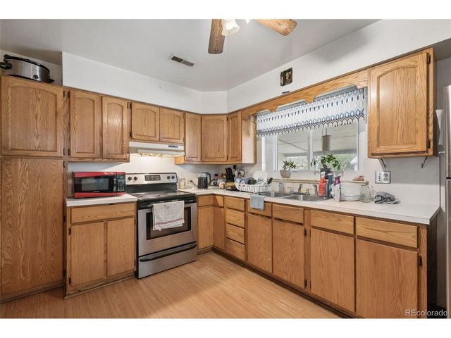 1207 S Gray St, Lakewood, CO 80232