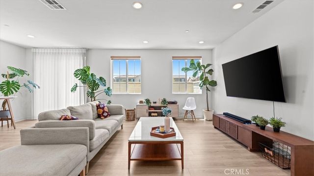 3930 S Oasis Paseo 237, Ontario, CA 91761